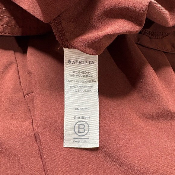 Athleta Skyline Shorts | Size 6 | Burgundy - Picture 8 of 9